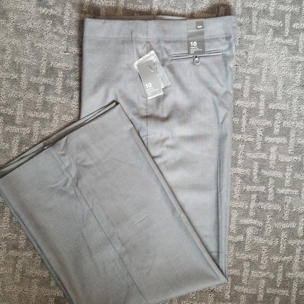 Mossimo dress pants, flare legs, new 32W x 32L